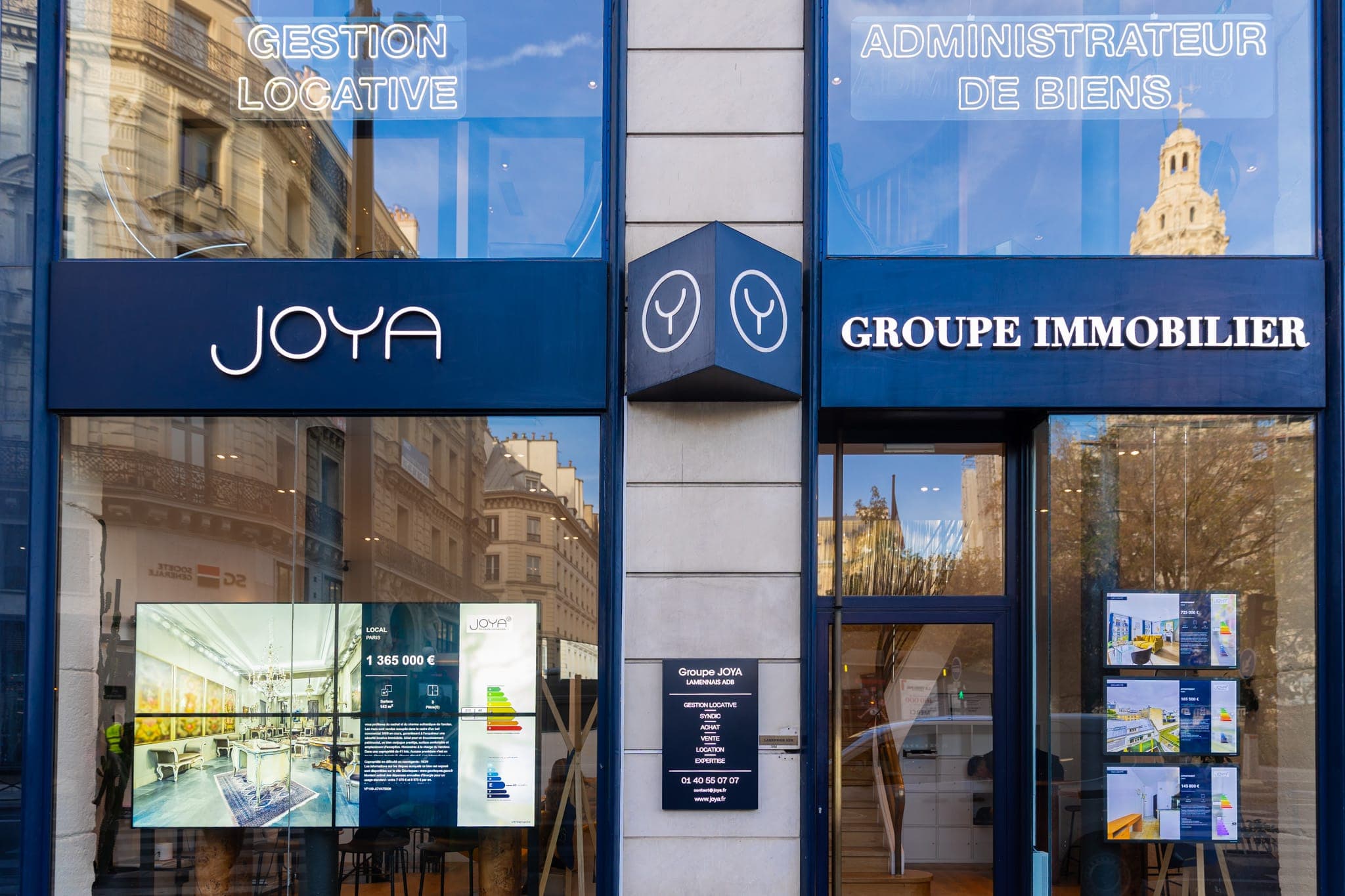 La façade de l’agence JOYA Paris